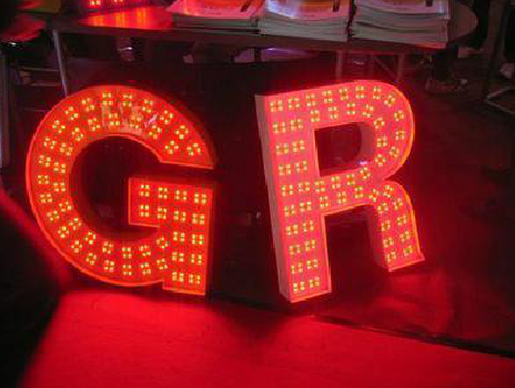 大竹LED发光字常见的安装误区。